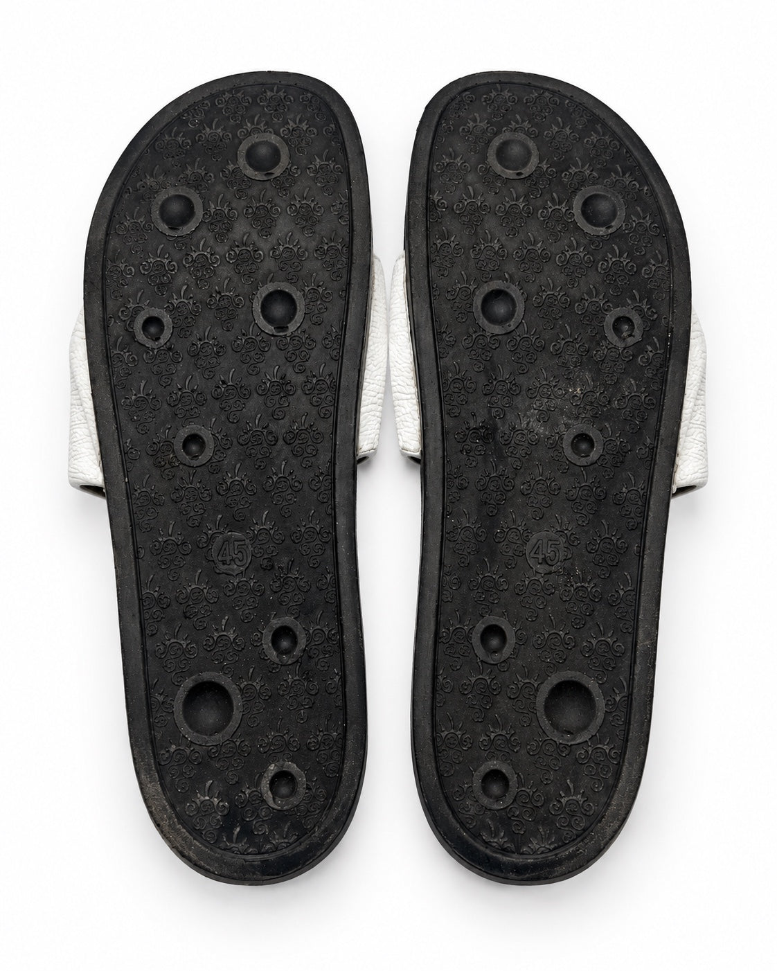 Tragus Style slides sole view